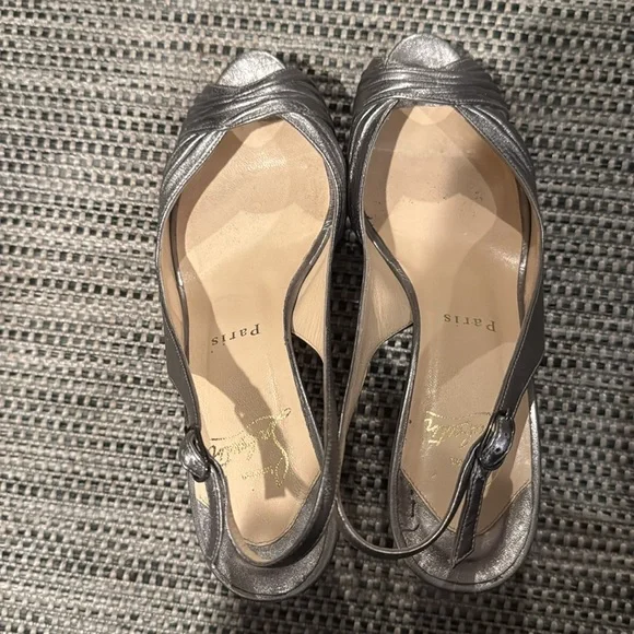 Christian Louboutin metallic slingback open toe platform heel sandal - Picture 4 of 9